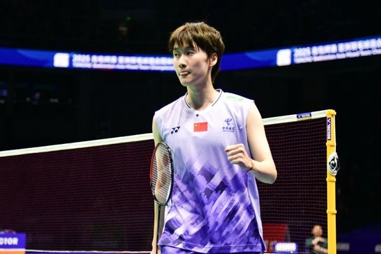 陈雨菲2-0击败刘雨馨,晋级全运会羽毛球女单16强