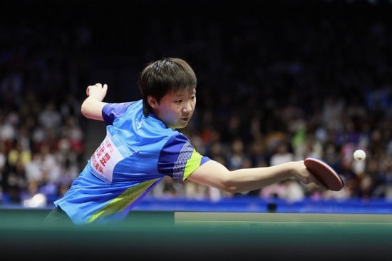 WTT多哈冠军赛女单1/4决赛：王曼昱3-4不敌韩莹，止步8强