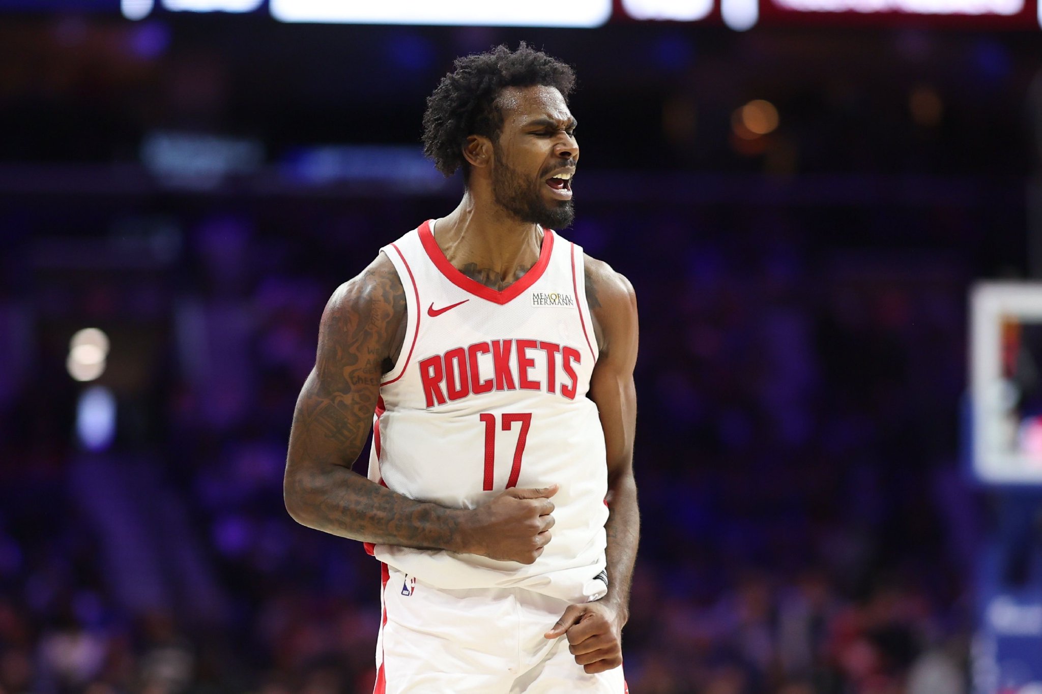 绝对功臣！伊森26分8板1助3断&得分全队最高 关键两个篮板锁胜局