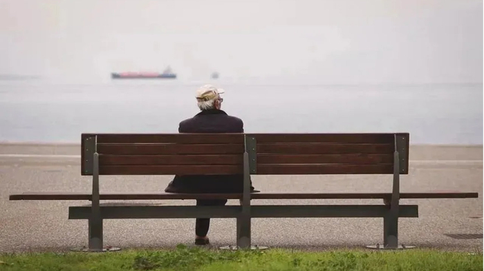 原创|老人一旦出现这3个信号，说明时日不多了，子女一定需多加陪伴