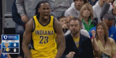 点燃主场！祖巴茨高位击地妙传内史密斯单臂隔扣大桥